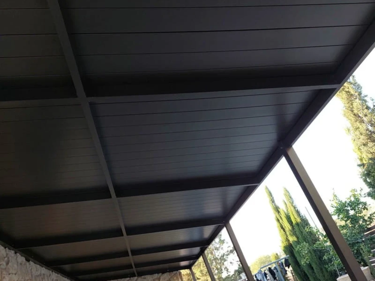 Thin louvered roofs