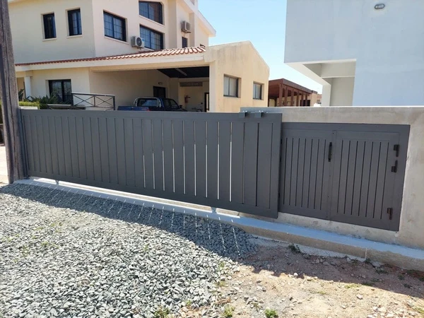 Sliding doors