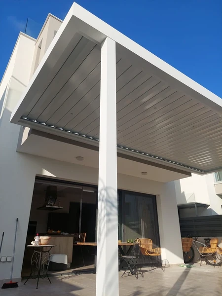 Bioclimatic pergola by TopFence, photo 12