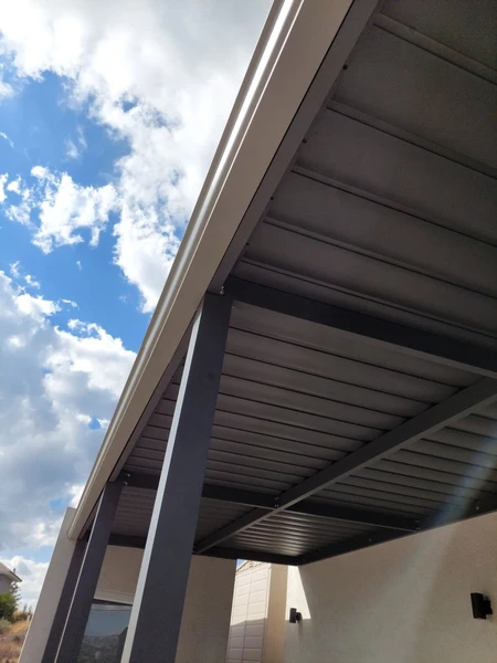 Thick louvered roofs by TopFence, photo 3