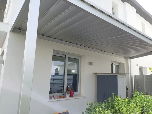 Thick louvered roofs by TopFence, photo 2