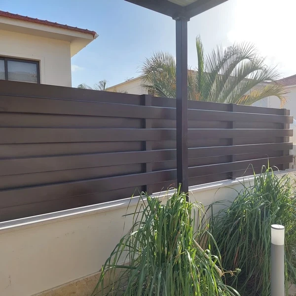 Modern aluminium fence designs by TopFence, photo 35