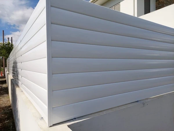 Modern aluminium fence designs by TopFence, photo 10