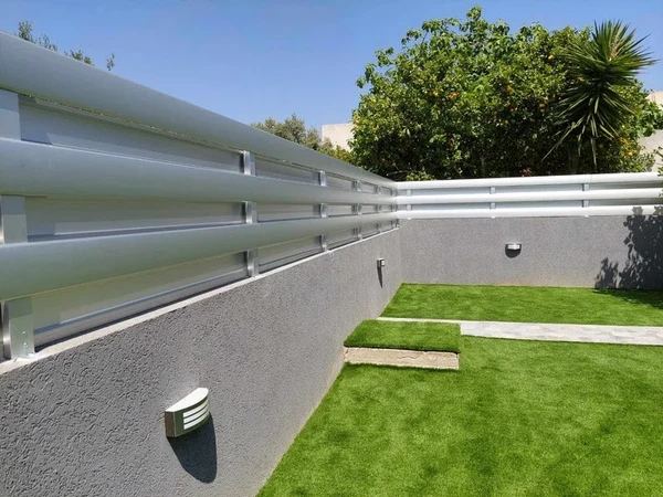 Modern aluminium fence designs by TopFence, photo 46