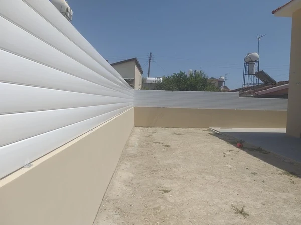 Modern aluminium fence designs by TopFence, photo 9