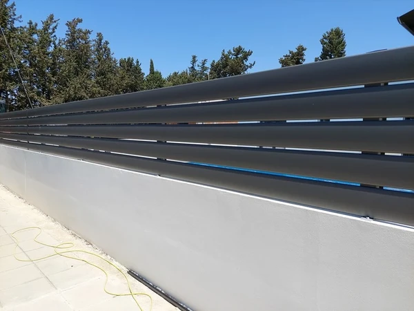 Modern aluminium fence designs by TopFence, photo 33